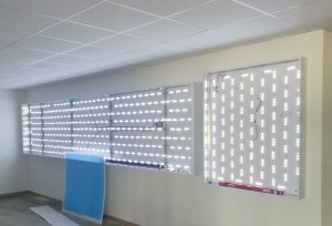 LED-reklama. Reklama su LED apšvietimu. Sviesdeze su LED